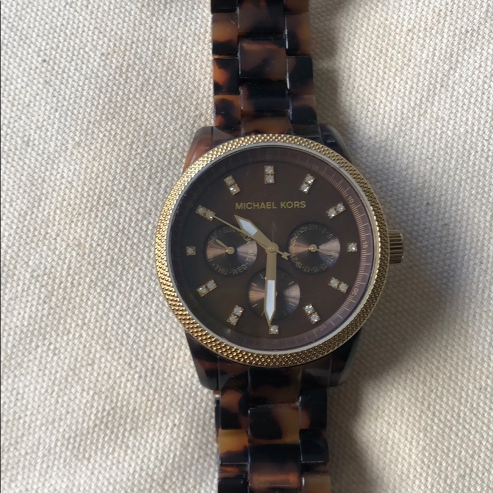 Michael Kors tortoiseshell watch